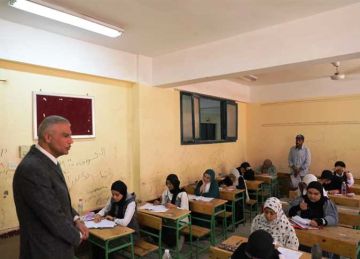 محافظ أسوان يتفقد لجان امتحانات الثانوية العامة محافظ أسوان يتفقد لجان امتحانات الثانوية العامة