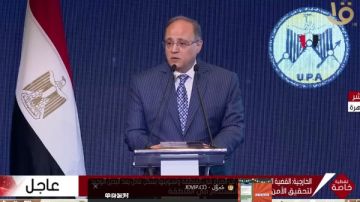 رئيس هيئة الدواء: مصر تستحوذ على 23 مليار دولار من سوق أفريقيا ونحقق 91 اكتفاء ذاتيا رئيس هيئة الدواء: مصر تستحوذ على 23 مليار دولار من سوق أفريقيا ونحقق 91 اكتفاء ذاتيا