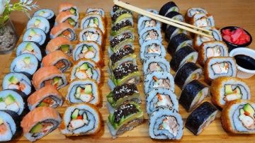في اليوم العالمي للسوشي .. اعرف طريقة عمله بالمنزل ووفر فى الميزانية