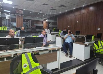 محافظ القليوبيه يتابع استعدادات العيد من مركز السيطرة والطوارئ (صور) محافظ القليوبيه يتابع استعدادات العيد من مركز السيطرة والطوارئ (صور)