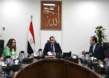 رئيس الوزراء يتابع موقف تنفيذ المشروعات والفرص الاستثمارية بمحافظة دمياط