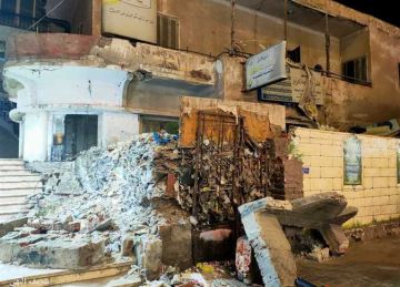 إصابة سيدة في انهيار جزئي لمنزل في دمياط.. وسقوط شرفة آخر دون إصابات إصابة سيدة في انهيار جزئي لمنزل في دمياط.. وسقوط شرفة آخر دون إصابات