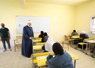  في مستوى الطالب المتوسط .. طلاب القسم العلمي بالشهادة الثانوية الأزهرية يؤدون امتحان الرياضيات البحتة