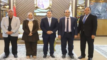 لجنة مجلس الجامعات الأهلية تقيم الإمكانيات المادية والبشرية لجامعة جنوب الوادي