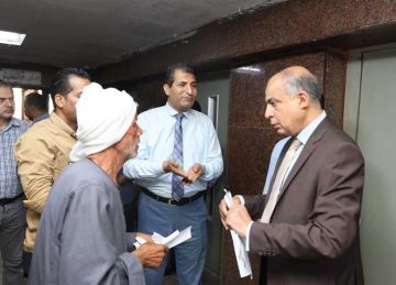 محافظ المنيا: جادون في استرداد الأراضي وتطبيق القانون بكل حسم لتحقيق التنمية محافظ المنيا: جادون في استرداد الأراضي وتطبيق القانون بكل حسم لتحقيق التنمية