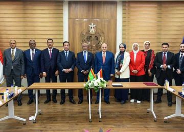 لبحث التعاون في الرقابة الدوائية.. رئيس هيئة الدواء يستقبل وزير الصحة الموريتاني