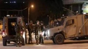 المتحدث باسم جيش الاحتلال: هاجمنا 3 طائرات إيرانية من طراز إف 14 المتحدث باسم جيش الاحتلال: هاجمنا 3 طائرات إيرانية من طراز إف 14