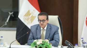 وزير الصحة: صرف الألبان وفحص المقبلين على الزواج خلال أيام عيد الأضحى وزير الصحة: صرف الألبان وفحص المقبلين على الزواج خلال أيام عيد الأضحى