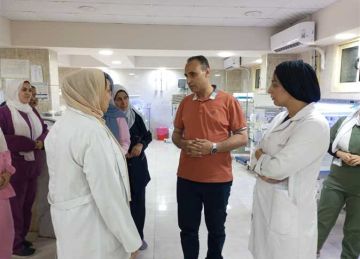 في وقفة العيد.. جميعه يفاجئ العاملين بمستشفى القنايات ويحيل 3 للتحقيق (تفاصيل)