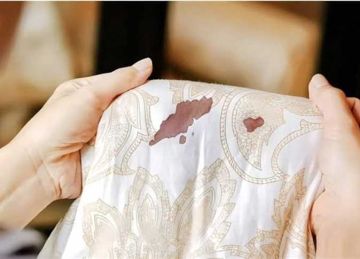 قبل عيد الأضحى 2025.. خطوات بسيطة تخلصك من دم الأضاحي العالقة بالملابس