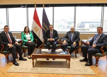 5 وزراء يجتمعون لمتابعة الموقف الحالي لمنظومة الرقم القومي العقاري وإعداد اللائحة التنفيذية للقانون (تفاصيل)