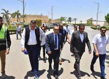 محافظ أسيوط: ملتزمون بتقديم كافة الدعم لجذب مزيد من الاستثمارات إلى المنطقة التكنولوجية