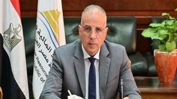 وزير الري يوجه باستمرار متابعة حالة المصارف الزراعية ومحطات المياه بالمحافظات