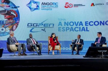 الدكتور شريف صدقي يستعرض تجربة مصر الرائدة في تأسيس مدينة فضائية متكاملة الدكتور شريف صدقي يستعرض تجربة مصر الرائدة في تأسيس مدينة فضائية متكاملة