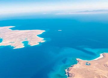  دول آسيا الأكثر تضررا .. خبير اقتصادي يوضح تداعيات إغلاق مضيق هرمز على الاقتصاد العالمي