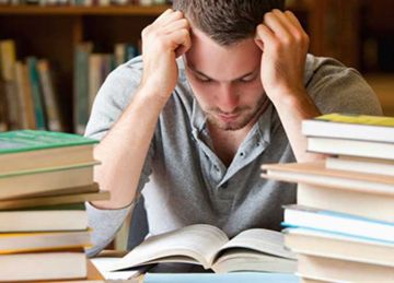 لطلاب الثانوية العامة.. 7 أخطاء شائعة في المذاكرة تبطئ الفهم وتضيع الوقت (احذرها)