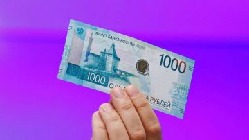 باحث روسي: الروبل فاجأ الأسواق وصعد 40 بفضل 3 عوامل رئيسية باحث روسي: الروبل فاجأ الأسواق وصعد 40 بفضل 3 عوامل رئيسية