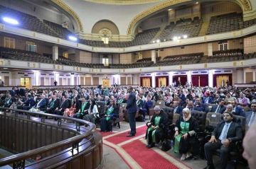 رئيس وزراء صربيا يلقى محاضرة تذكارية في قاعة الاحتفالات الكبري بجامعة القاهرة