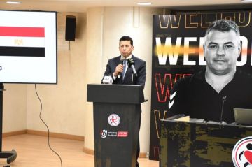 وزير الرياضة يشهد المؤتمر الصحفي لتقديم الإسباني خافيير باسكوال مديرا فنيا لمنتخب مصر لكرة اليد وزير الرياضة يشهد المؤتمر الصحفي لتقديم الإسباني خافيير باسكوال مديرا فنيا لمنتخب مصر لكرة اليد