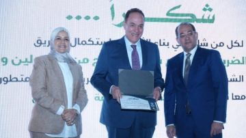 وزير المالية ورئيس مصلحة الضرائب يكرمان الجمعية المصرية اللبنانية لرجال الأعمال