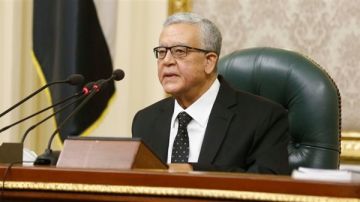 رئيس مجلس النواب يحرج ممثل الحكومة بسبب البيان الإحصائي: انتوا عارفين اللي هيدور