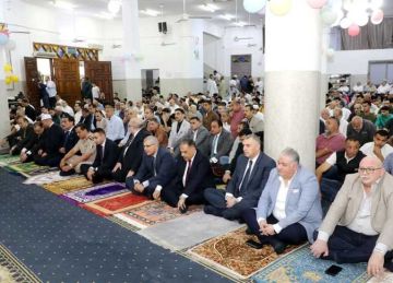 محافظ الشرقية يؤدي صلاة عيد الأضحى بمسجد الزراعة بالزقازيق محافظ الشرقية يؤدي صلاة عيد الأضحى بمسجد الزراعة بالزقازيق