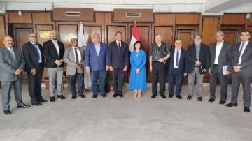 محافظ قنا يطلق خطة تنموية لتحقيق تكامل عمرانى شامل محافظ قنا يطلق خطة تنموية لتحقيق تكامل عمرانى شامل