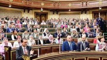 خبير: الأحزاب بدأت في عمل لقاءات مع المرشحين للانتخابات خبير: الأحزاب بدأت في عمل لقاءات مع المرشحين للانتخابات