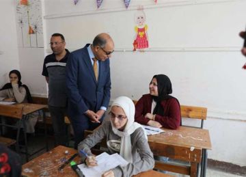 طلاب الإعدادية يختتمون امتحانات الفصل الدراسي الثاني بالمنيا دون شكاوى  طلاب الإعدادية يختتمون امتحانات الفصل الدراسي الثاني بالمنيا دون شكاوى