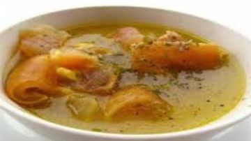 كنز غذائي حقيقي ..شوربة الكوارع تعيد الحيوية للعظام والجسم