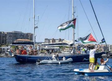 الاحتلال يتحفظ على المساعدات ويبتسم للكاميرات.. ما وراء رحلة السفينة مادلين وسر تسميتها