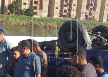 بسبب السرعة الزائدة.. إصابة 10 عمال زراعة في حادث انقلاب سيارة نقل بالمنيا