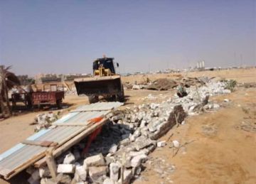 إزالة تعديات بناء على أملاك الدولة في حملة مكبرة بـ العاشر من رمضان (صور)