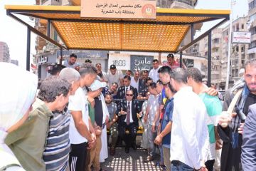 وزير العمل يتفقد أماكن انتظار عمال التراحيل بباب الشعرية
