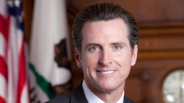 تصنع أزمة.. حاكم كاليفورنيا: لا نحتاج قوات الحرس الوطني المرسلة من ترامب