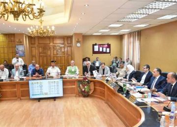  تنفيذي الشرقية يستعرض موقف التصالح في مخالفات البناء والمتغيرات المكانية