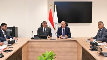 الري: التنسيق مع الجيزة لتوفير المياه للمنطقة الصناعية بأبو رواش ومنع إلقاء المخلفات بالمجارى المائية