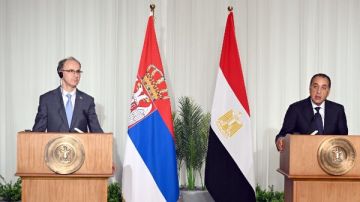رئيس وزراء صربيا يعرب عن إعجابه الشديد بتطور الاقتصاد المصري رئيس وزراء صربيا يعرب عن إعجابه الشديد بتطور الاقتصاد المصري