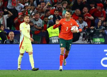 كم عدد بطولات كريستيانو رونالدو مع منتخب البرتغال؟