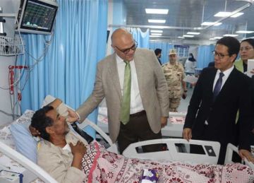 محافظ القليوبية ورئيس جامعة بنها يقدمان التهنئة للأطقم الطبية والمرضى بمناسبة عيد الأضحى