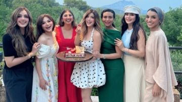 بحضور لجين عمران.. ميرنا جميل تحتفل بعيد ميلادها فى فرنسا