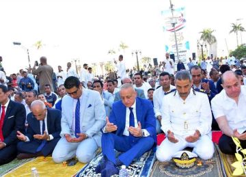 محافظ الأقصر يؤدي صلاة عيد الأضحى بساحة سيدي أبوالحجاج