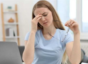 هل تعمل أمام الشاشات؟.. 3 نصائح لعلاج إجهاد العين في المنزل