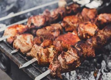 استشاري تغذية يحذر من شوي اللحوم في عيد الأضحى (فيديو) استشاري تغذية يحذر من شوي اللحوم في عيد الأضحى (فيديو)