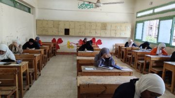 الثانوية الأزهرية.. طلاب الأدبي يؤدون امتحان اللغة الأجنية الثانية والإنشاء