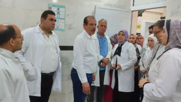 نائب وزير الصحة: صرف مكافأة للمتميزين وجزاءات للمقصرين بالدقهلية