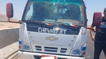 التحفظ على سيارة وغرامة 100 ألف جنيه بسبب إلقاء مخلفات مبان في الغردقة