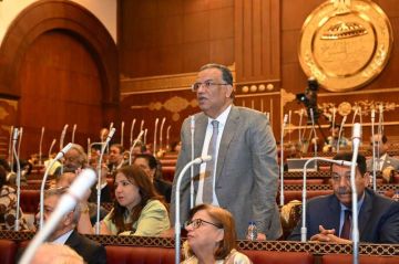 محمود مسلم: إصلاح التعليم يبدأ بتحسين أوضاع المعلمين.. ونحتاج لـ ثورة في المناهج محمود مسلم: إصلاح التعليم يبدأ بتحسين أوضاع المعلمين.. ونحتاج لـ ثورة في المناهج