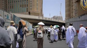 الخميس.. بدء تفويج حجاج القرعة من مكة المكرمة للمدينة المنورة الخميس.. بدء تفويج حجاج القرعة من مكة المكرمة للمدينة المنورة