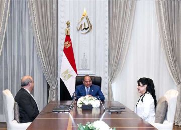 السيسي يوجه باستمرار تطوير المطارات من خلال شراكات دولية